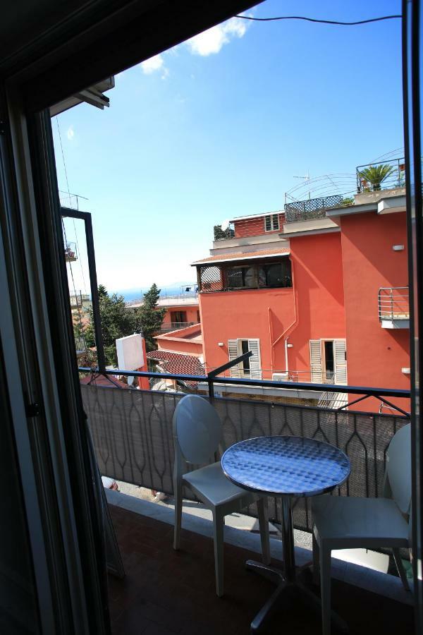 Bed and Breakfast Enjoy Solemare à Casola di Napoli Extérieur photo